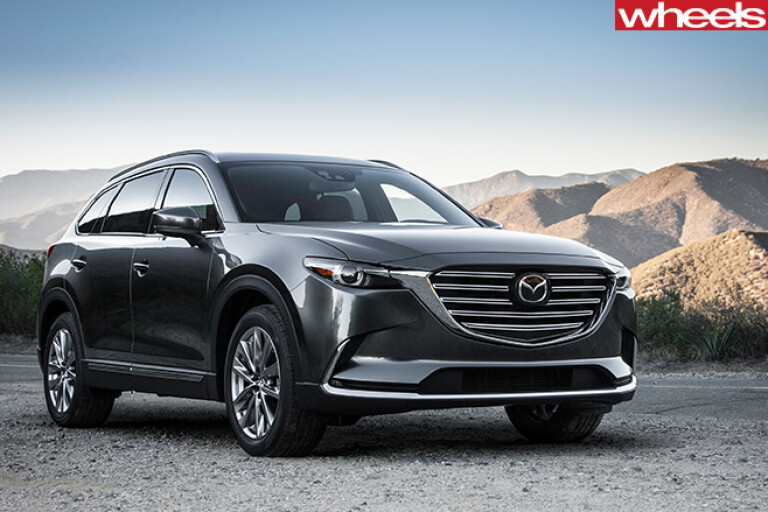 Mazda -CX-9-in -front -of -mountain