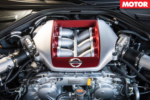 Nissan MY17 GT-R engine