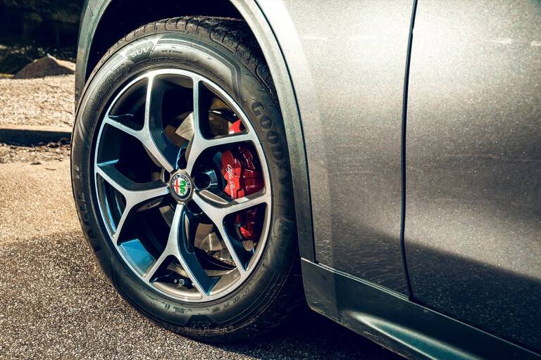 Alfa Romeo Stelvio Wheels Jpg