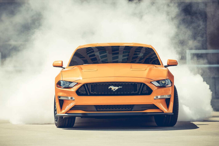 2018 Ford Mustang GT v8 review