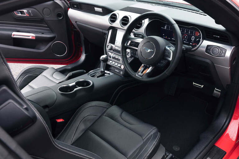 Mustang GT Cabin Jpg