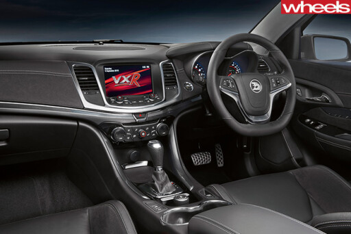 Vauxhall -Maloo -R8-interior