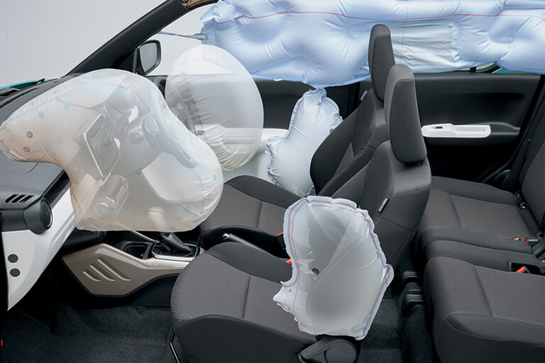 Suzuki Ignis airbags