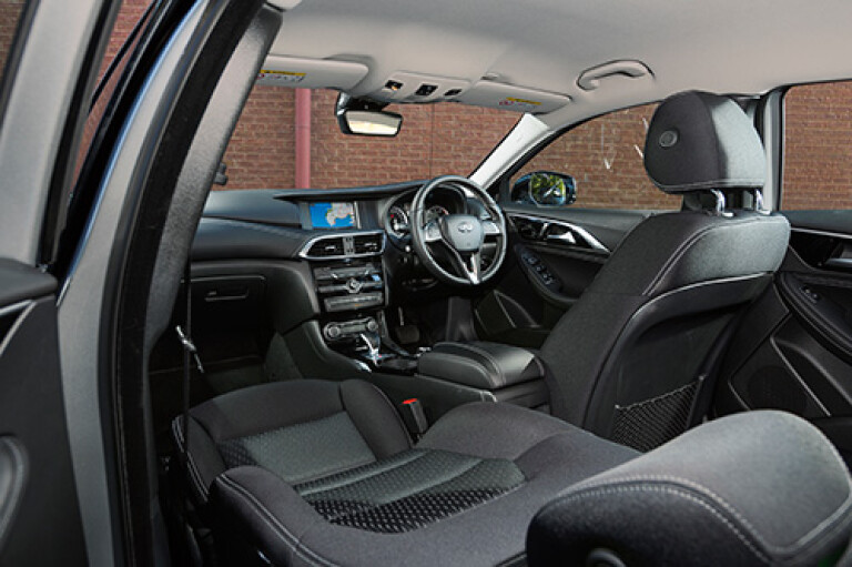 Infiniti Q30 GT interior