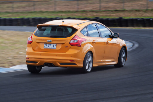 2013-Ford-Focus-ST-rear.jpg