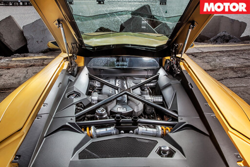Lamborghini Aventador engine