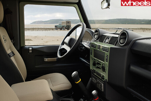 Land -Rover -Defender -interior