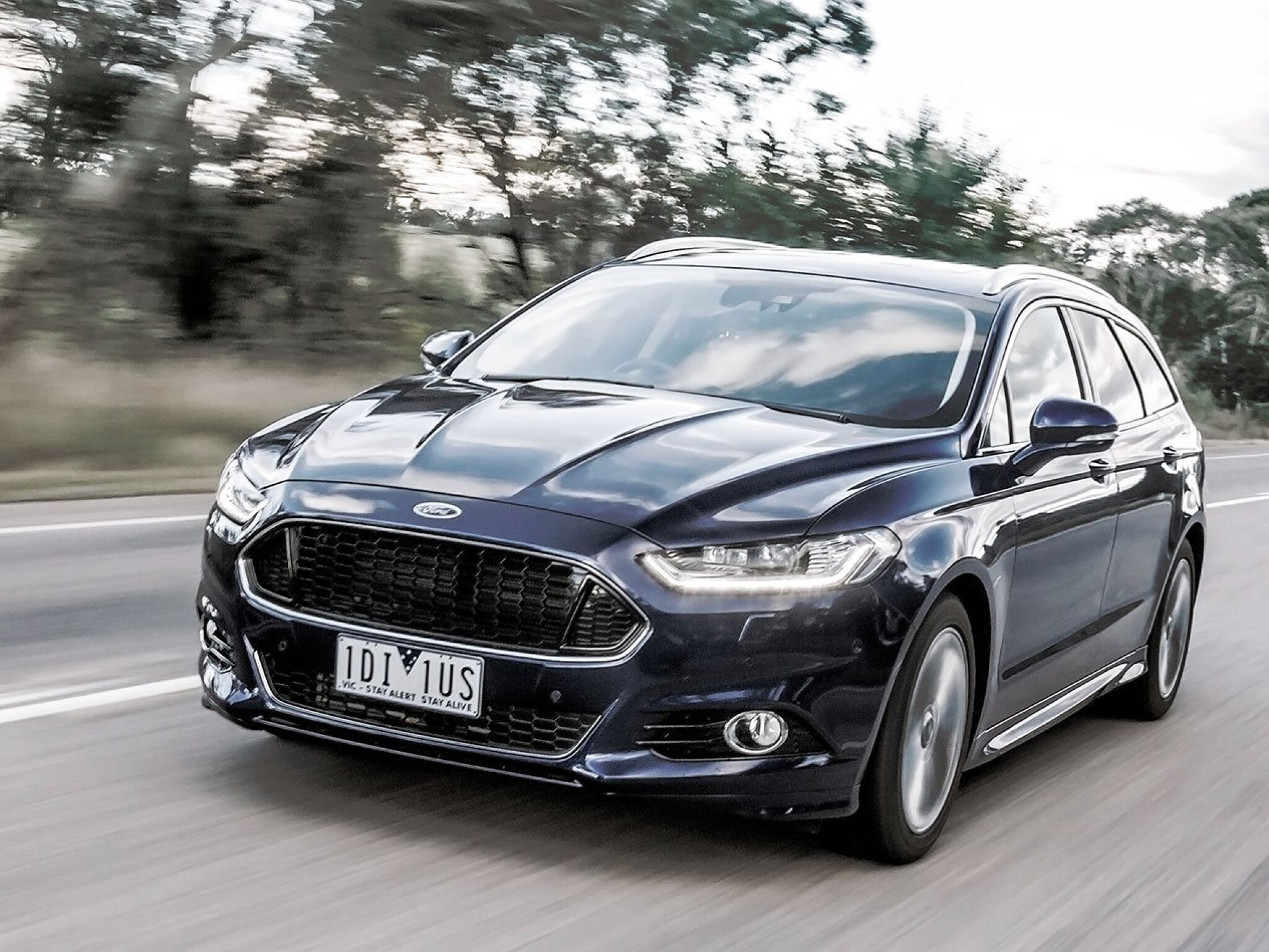 Ford Mondeo 2018 Review, Price & Features