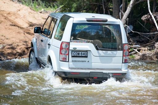 Land Rover Discovery rear water driving