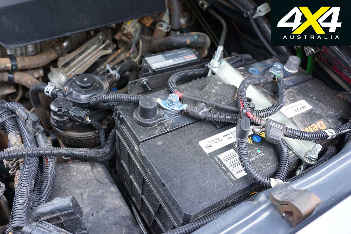Archive Whichcar 2019 01 23 Misc 2015 Toyota Hilux 3 0 TD Battery