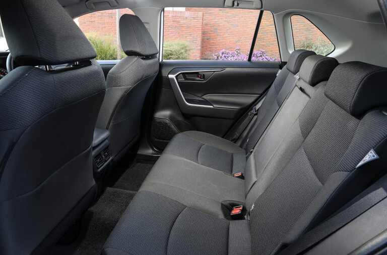 Toyota RAV 4 GX rear seat