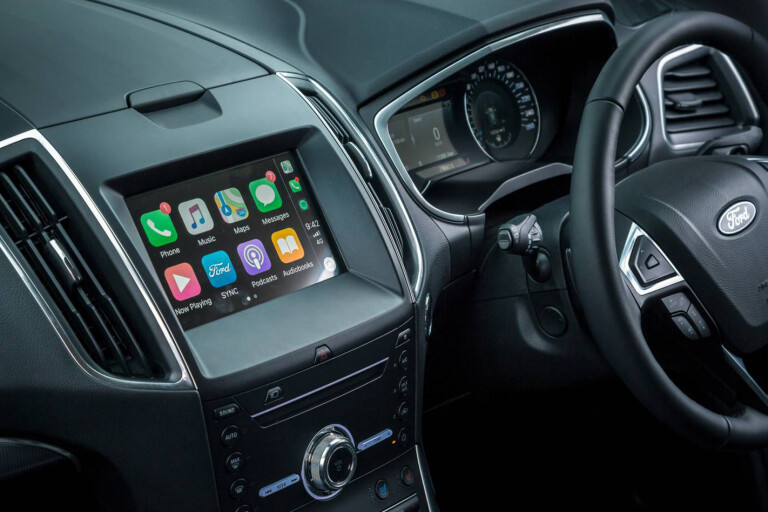 2019 Ford Endura with Apple CarPlay