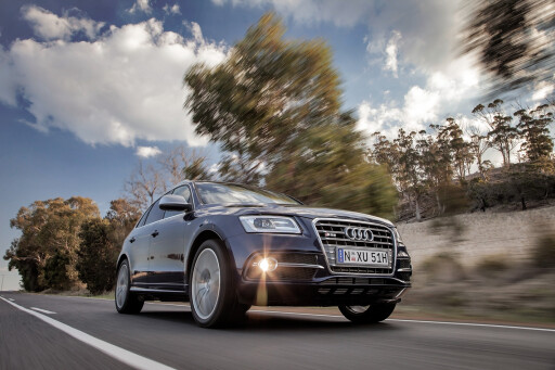Audi SQ5 headlights.jpg