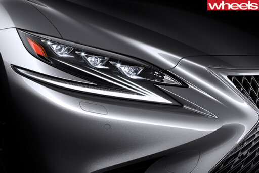 2017-Lexus -LS-headlight
