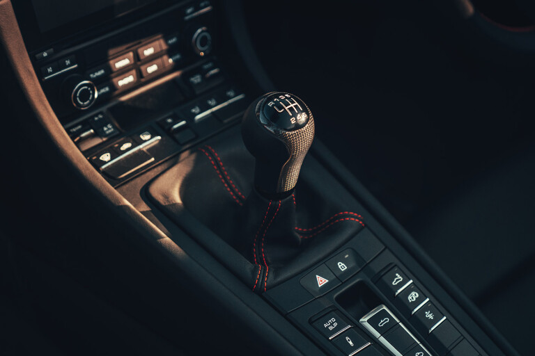 2020 Porsche 911 Speedster centre console