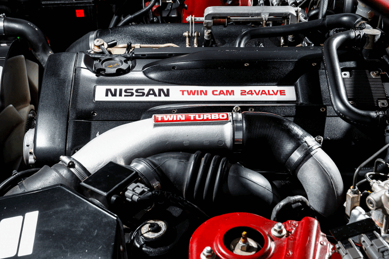 Nissan Skyline GT-R engine