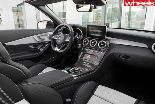 Mercedes -C63-AMG-interior
