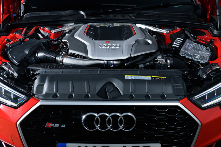 Audi RS 4 Engine Jpg
