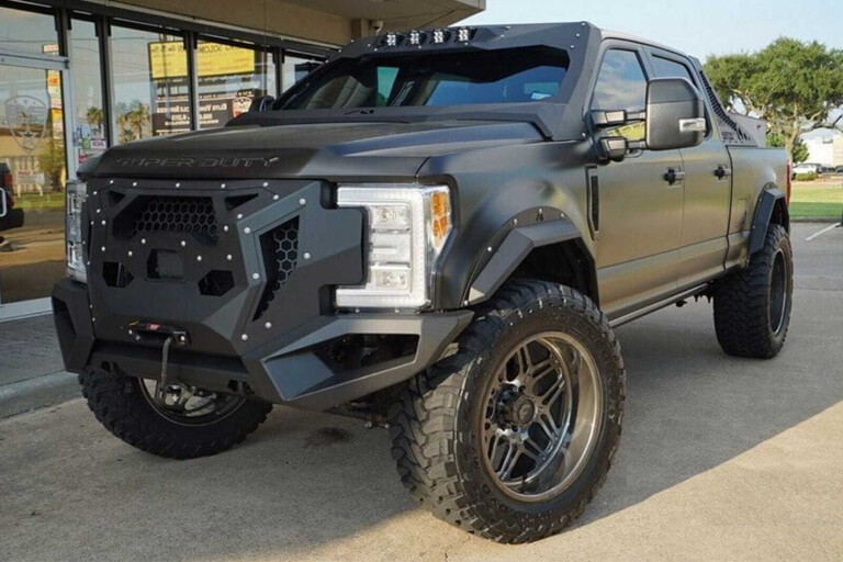 Ford F-250 post-apocalyptic treatment