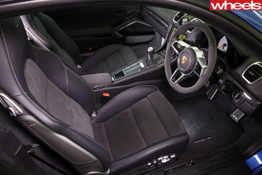 Porsche -Cayman -GT4-interior