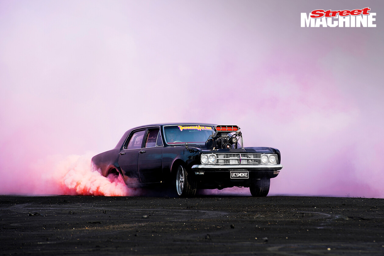 How to make coloured burnout smoke - WhichCar