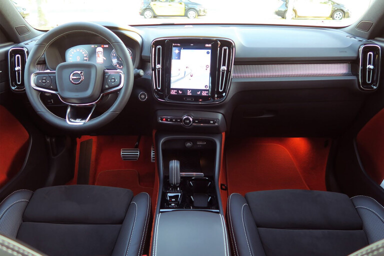 Volvo XC40 interior