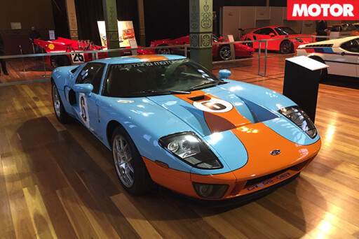 Ford -GT