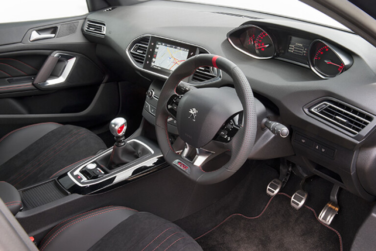 Peugeot 308 GTi interior