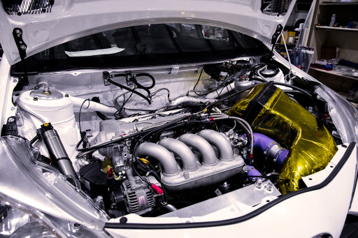Toyota-Yaris-AP4-rally-car-engine.jpg