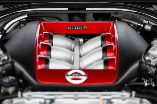 2017 Nissan GT-R NISMO engine valves.jpg