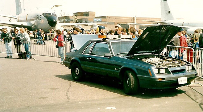 U-2 chase car history