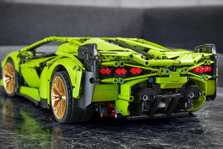 Lego Technic Lamborghini Sian rear