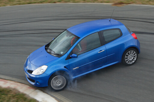 RenaultSport-Clio-197-steering.jpg
