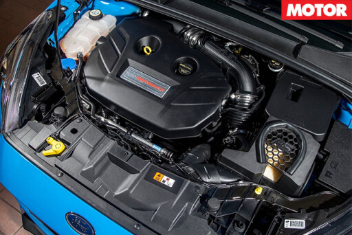 Ford Focus RS Mountune engine