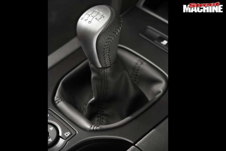 Holden VE Commodore shifter