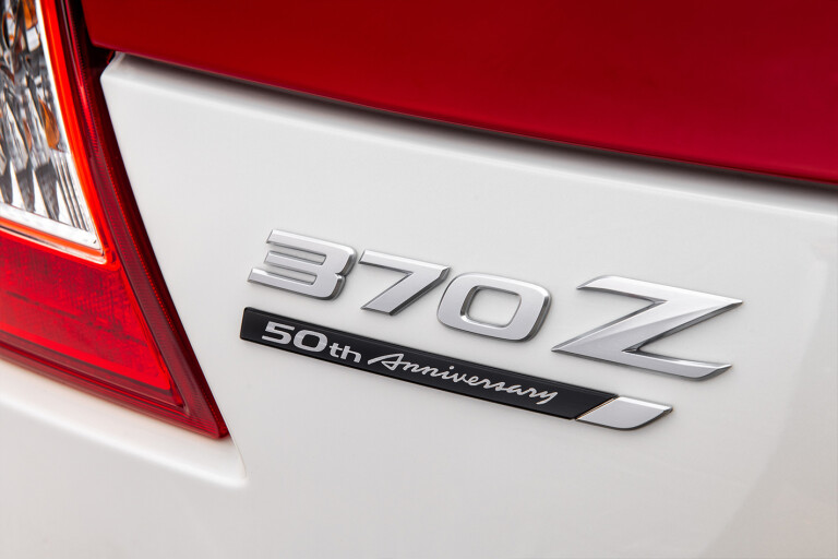 Nissan 370 Z Badge Jpg