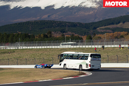 Bus crawling Fuji speedway