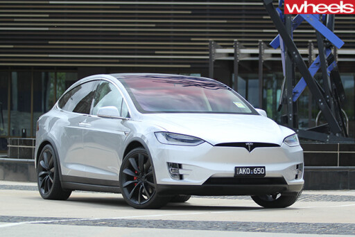 2017-Tesla -Model -X-front -side