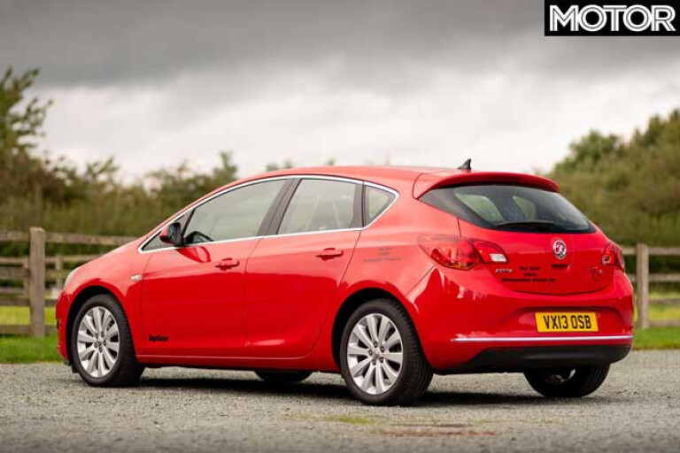 Top Gear - Opel Astra H review by Hammond 