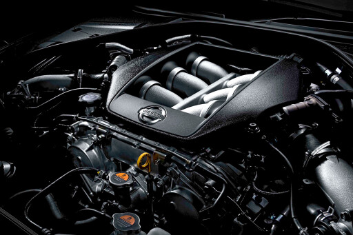 Nissan-GT-R-Spec-V-engine.jpg