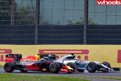Japanese -F1-Grand -Prix -Mercedes -vs -Red -Bull