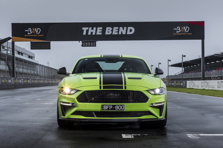 Ford Mustang R-Spec track test