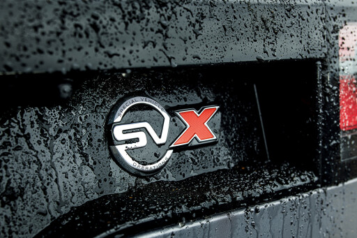 Land-Rover-Discovery-SVX-badge.jpg