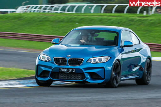 BMW-m 2-driving -front -side