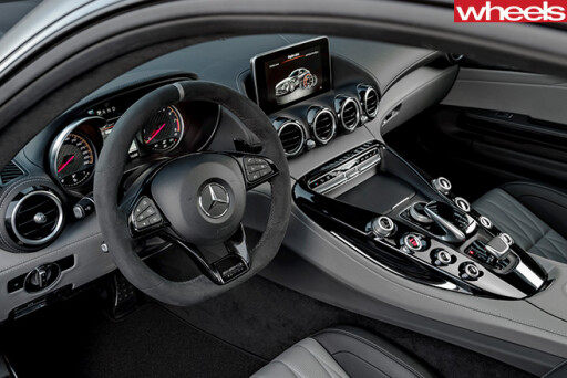 Mercedes -AMG-GT-C-interior -dashboard
