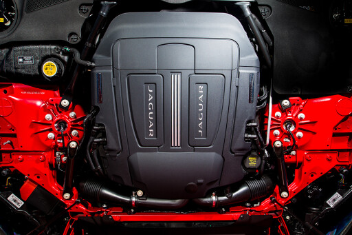 Jaguar-F-Type-V8-RWD-engine.jpg
