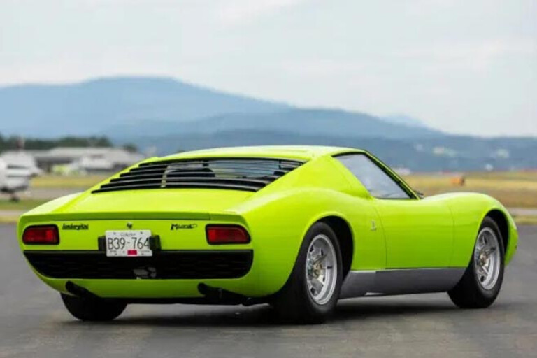 1968 Lamborghini Miura P400 rear