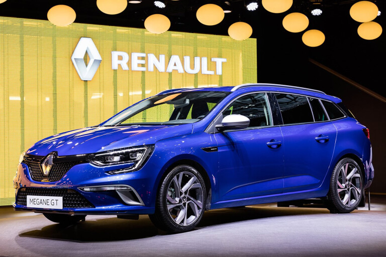 Geneva Show: Renault Megane Estate revealed