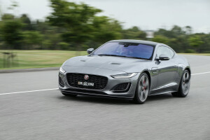 2021 Jaguar F-Type P380 First Edition review