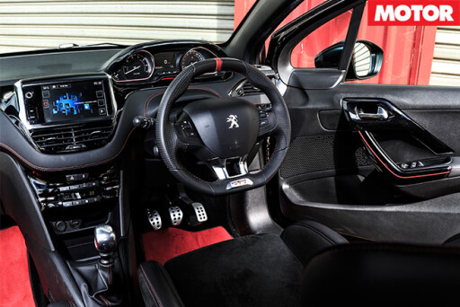 Peugeot 308 GTi 30th interior